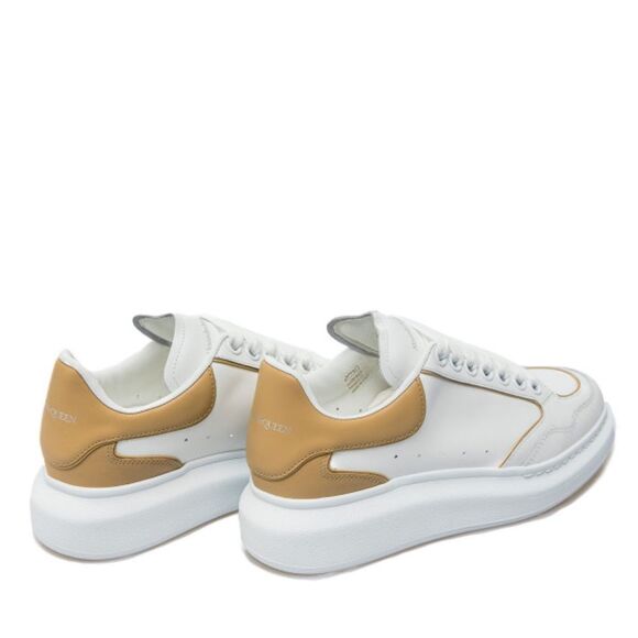 Alexander McQueen Oversized Low-Top Sneakers in White/ Camel, New, Size 41 - Picture 4 of 16